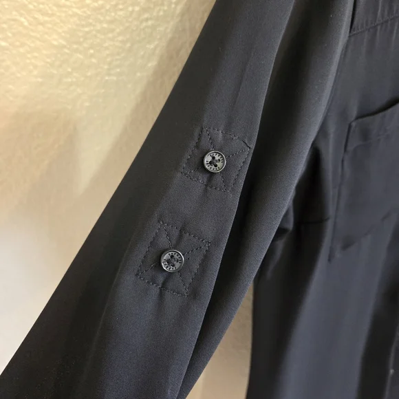 Express Women Portofino Black Button up Shirt With Rhinestones Size Small Career - Picture 7 of 14